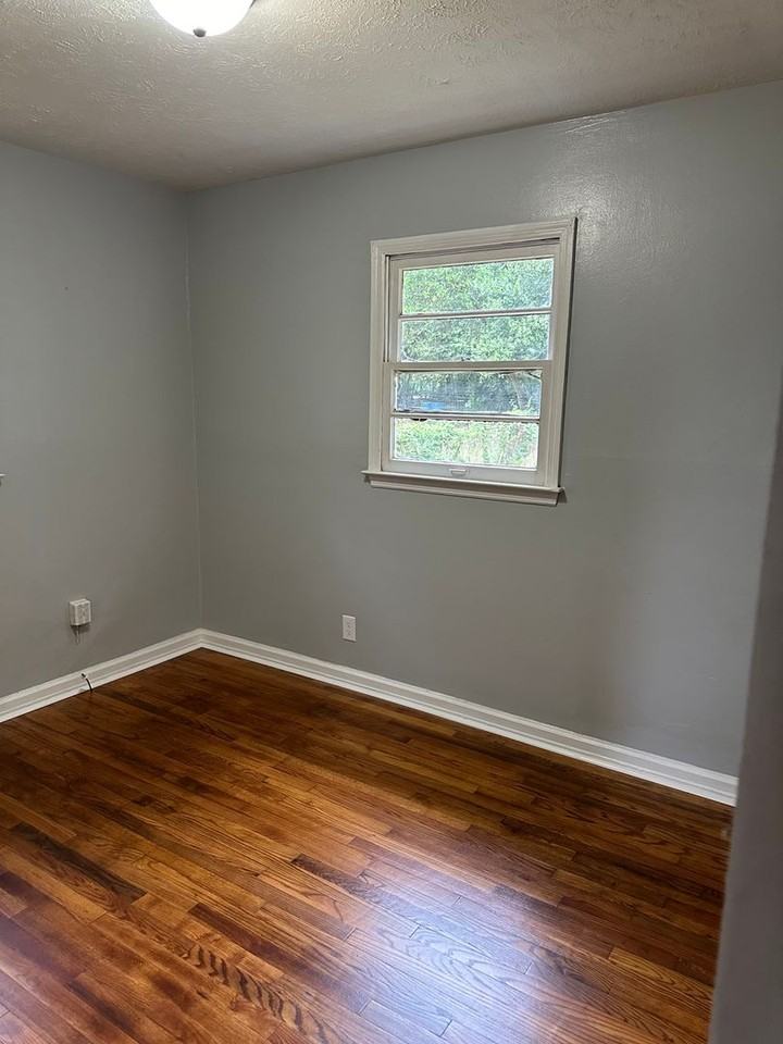 312 Cannon Ave - Photo 4 of 12