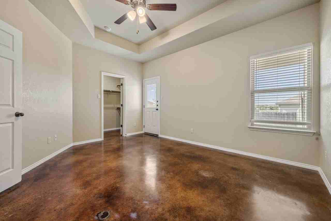 212 Ragsdale Way - Photo 7 of 16
