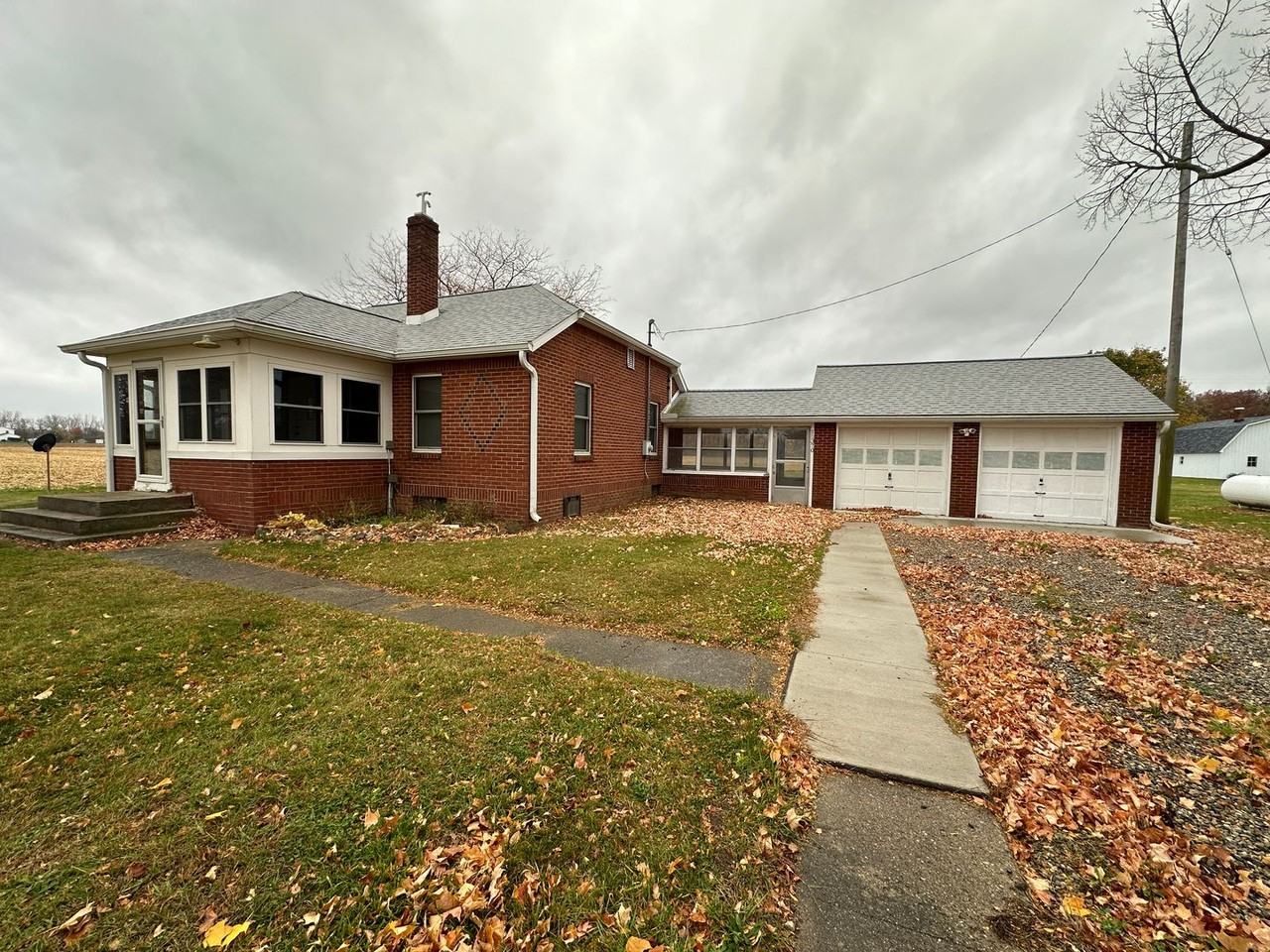 11370 Somerset Rd - Photo 2 of 25