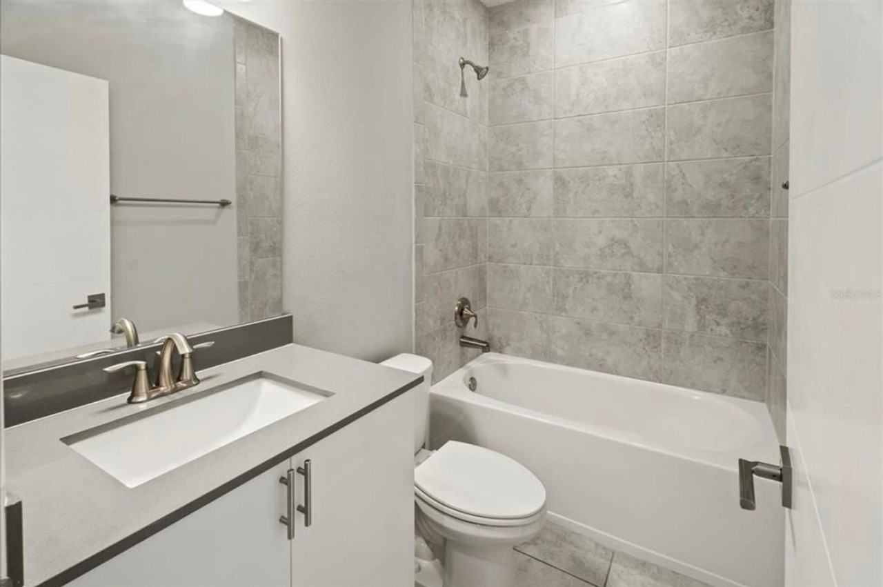 2916 Monarch Ave - Photo 4 of 23