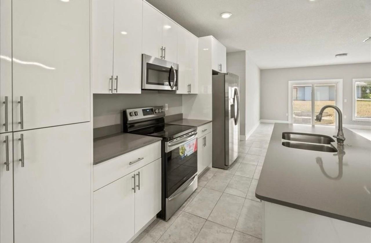 2916 Monarch Ave - Photo 5 of 23