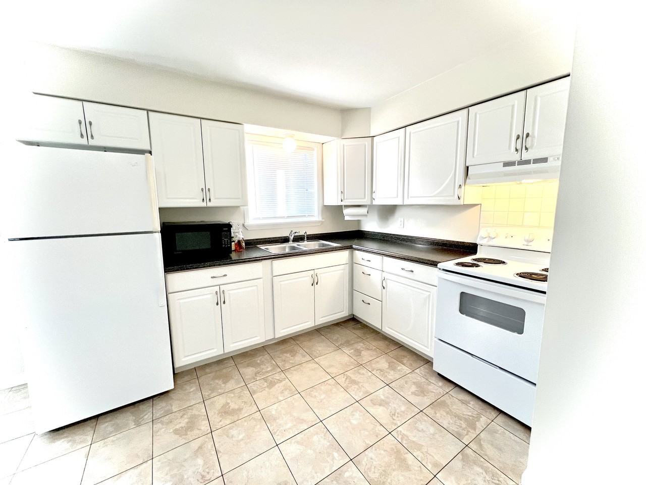 635 S Indiana St #NA - Photo 3 of 12