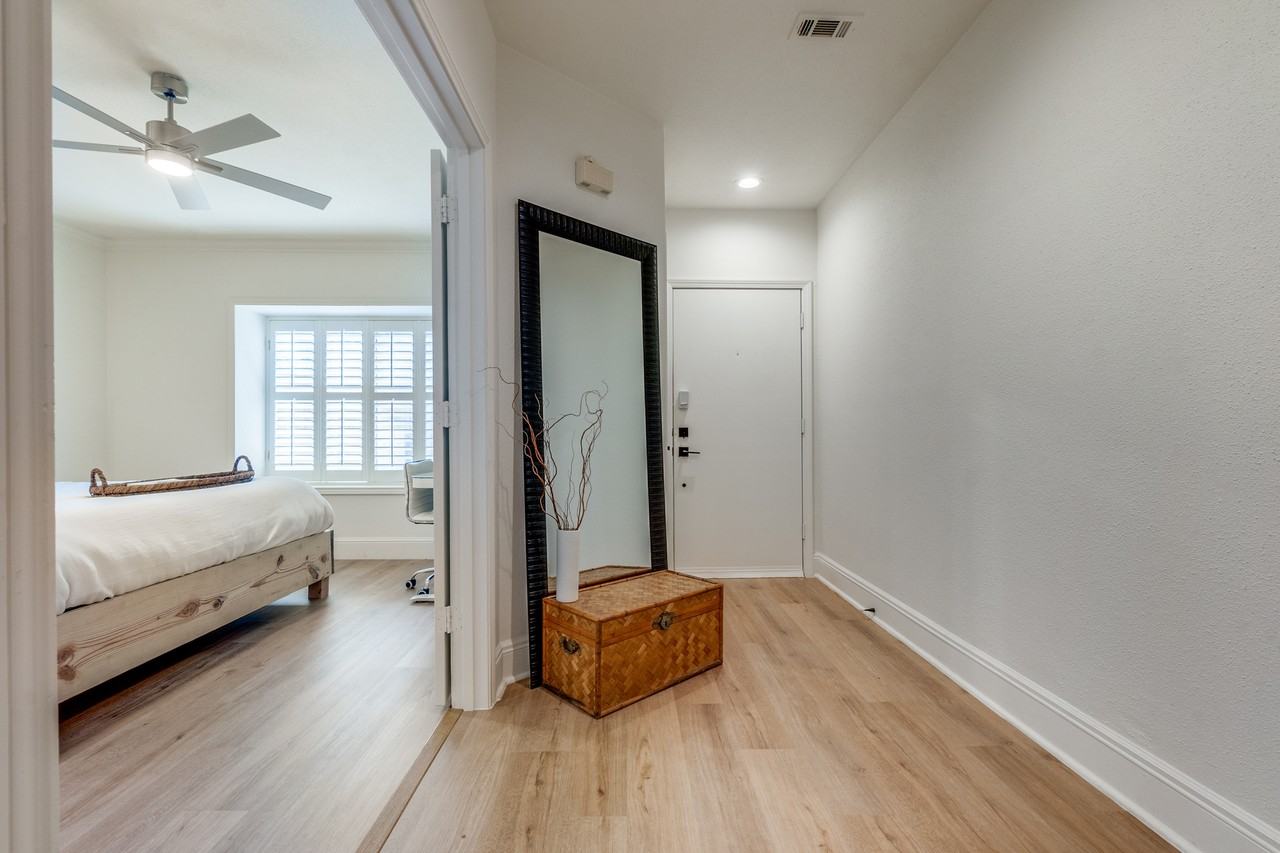 4030 Gilbert Ave #11 - Photo 4 of 29
