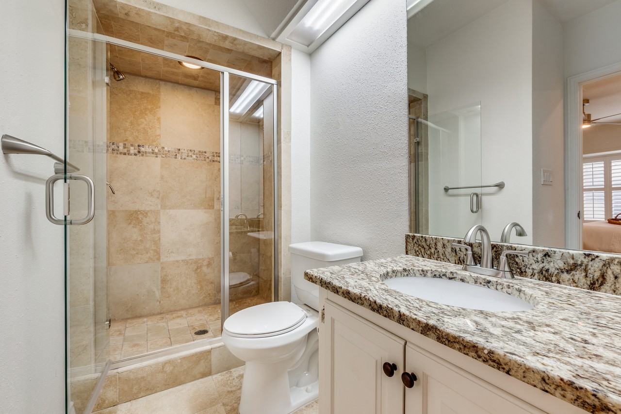 4030 Gilbert Ave #11 - Photo 6 of 29