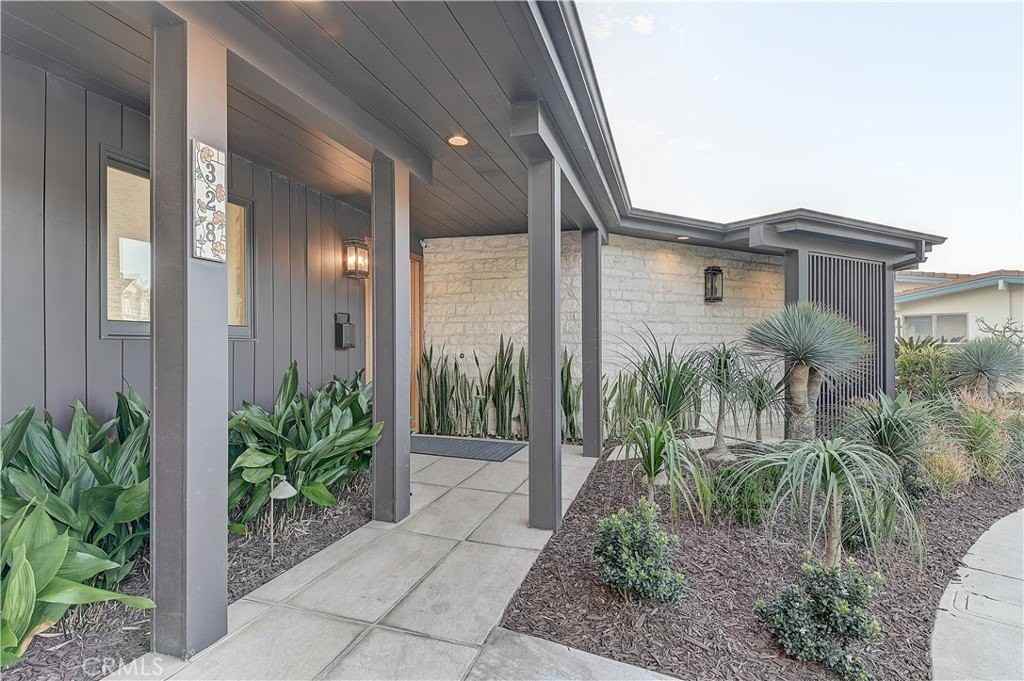 328 Boca Del Canon - Photo 6 of 50