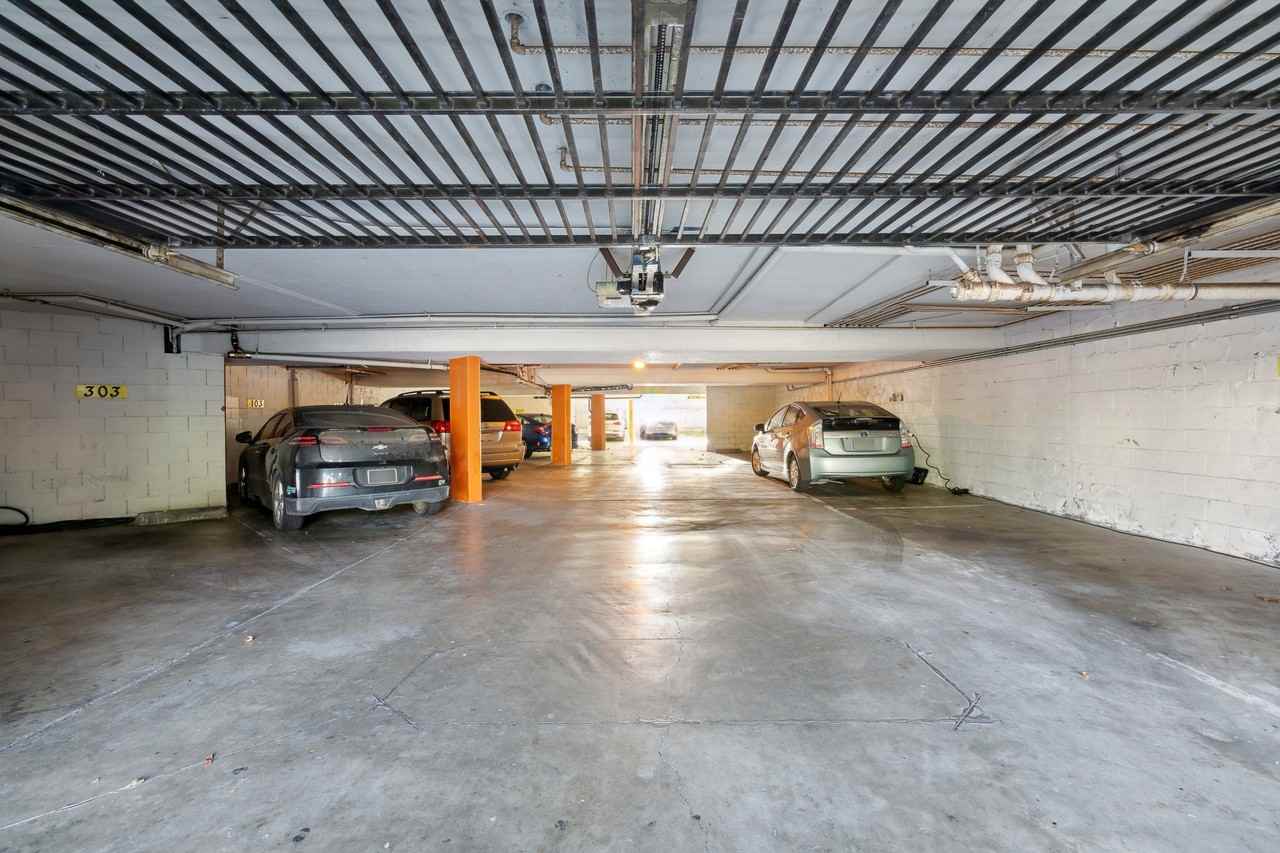 2252 Parker Street - Photo 7 of 35