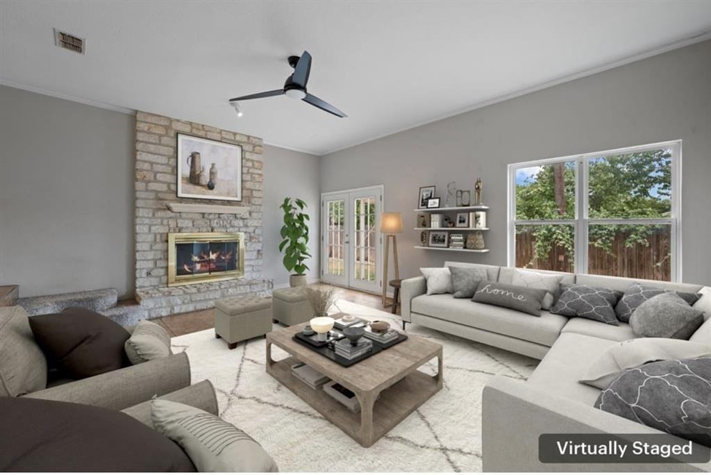 1711 Latigo Trce - Photo 3 of 8