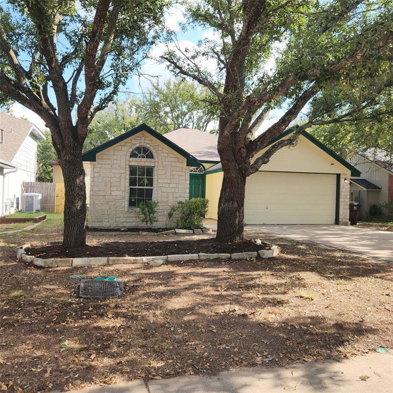1707 Rusty Nail Loop - Photo 2 of 8