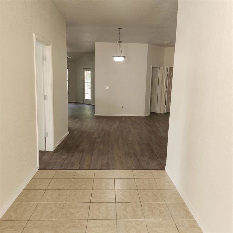 1707 Rusty Nail Loop - Photo 3 of 8