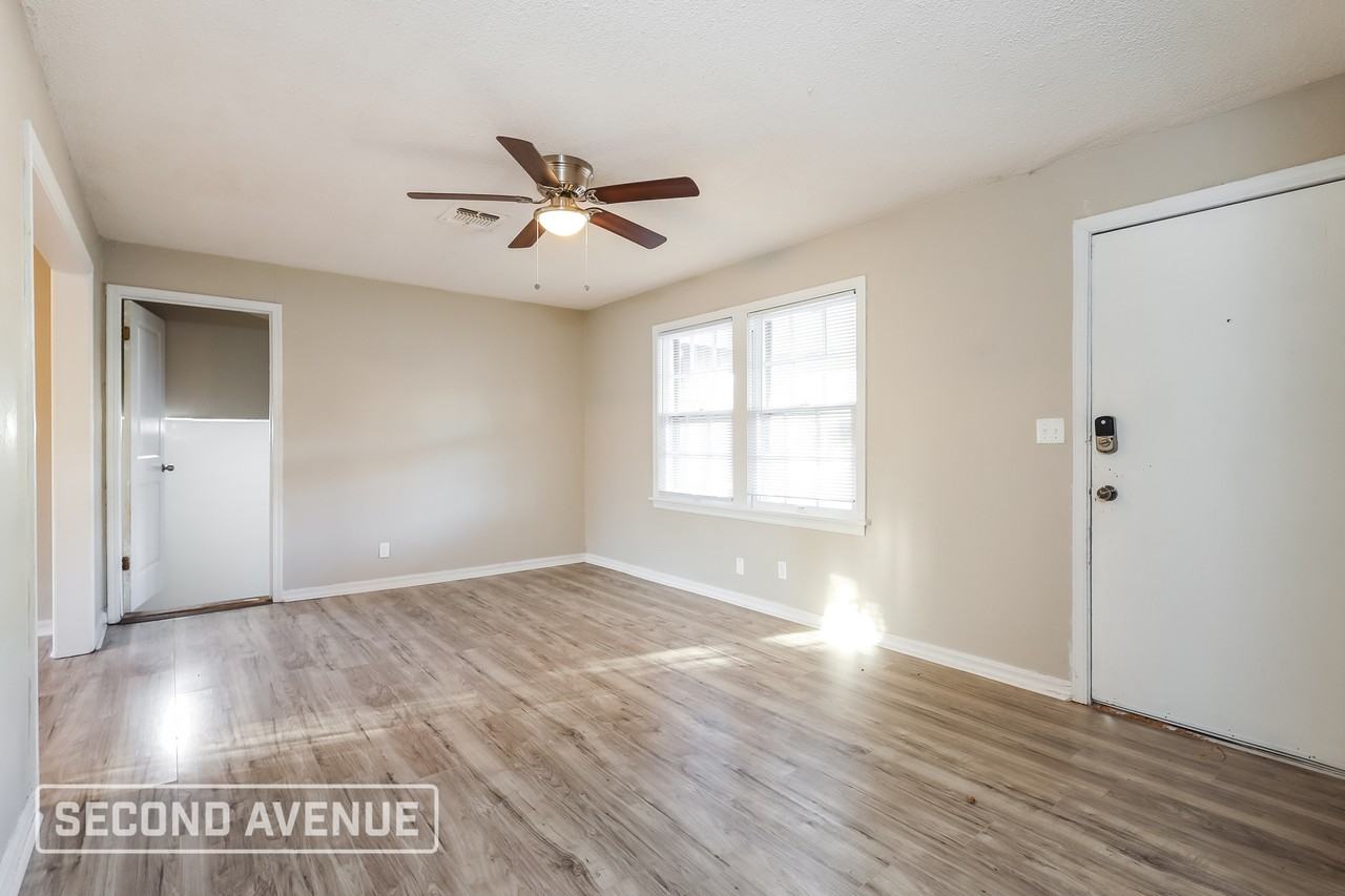 2701 Normandy St - Photo 4 of 28