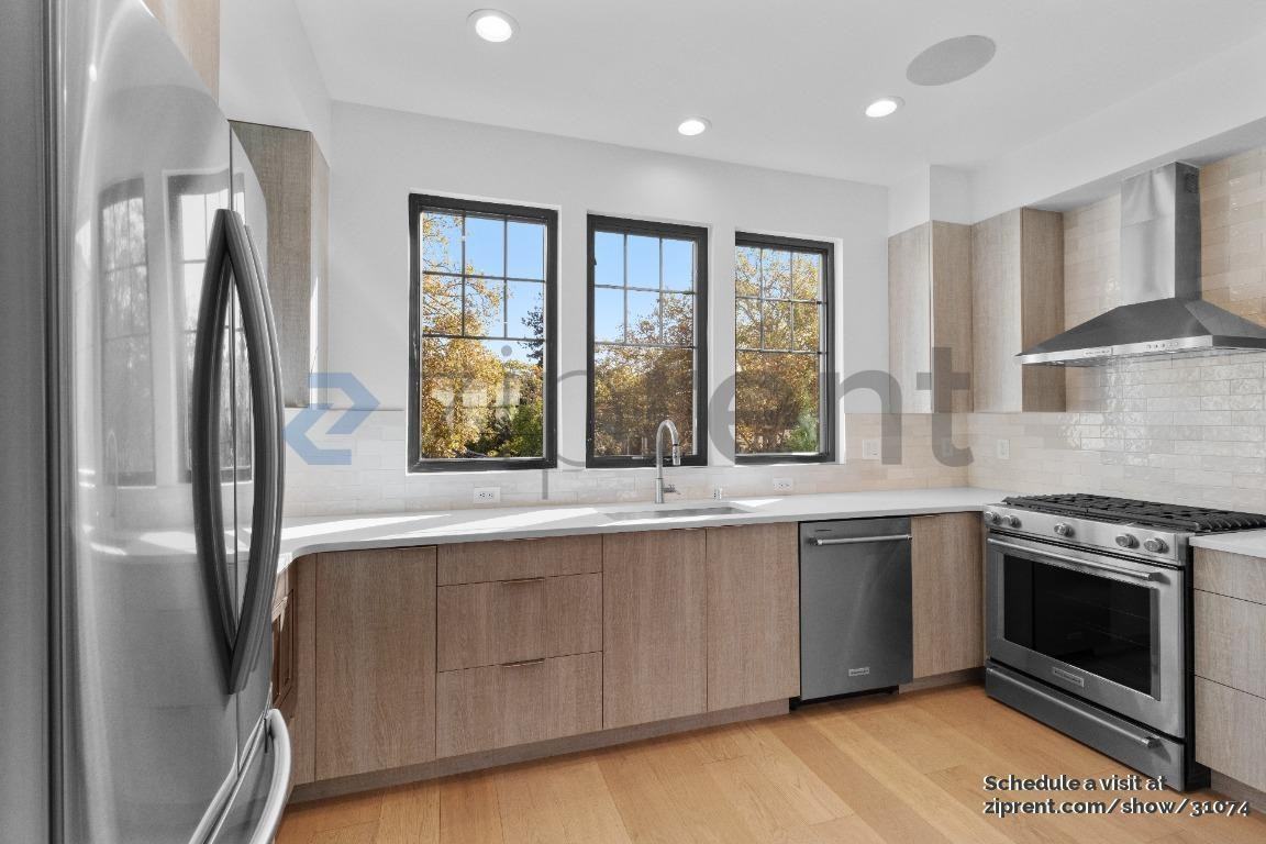 34 Ida St - Photo 2 of 34