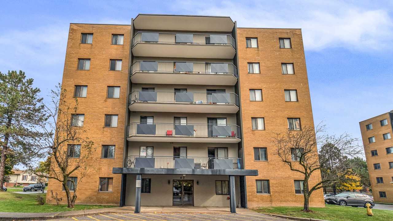 Lynden Park Towers - Photo 4 of 9