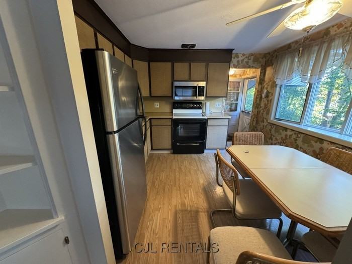 2 Laurel Hill Ln - Photo 3 of 21