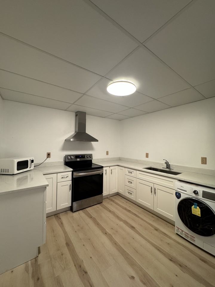 1410 Lynwood Avenue - Photo 2 of 11