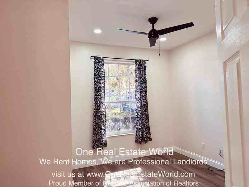 13507 Summerton Dr - Photo 2 of 50