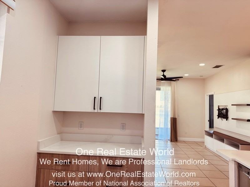 13507 Summerton Dr - Photo 3 of 50