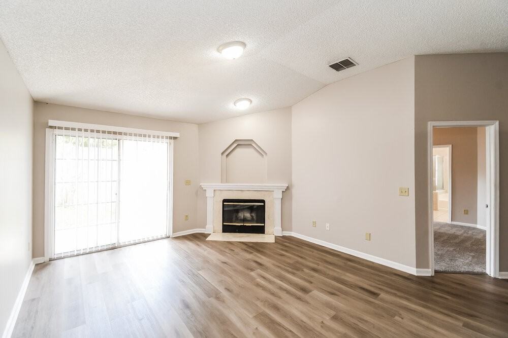 5373 Darby Way - Photo 3 of 16