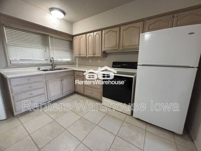 408 Sw Ordnance Rd - Photo 2 of 8