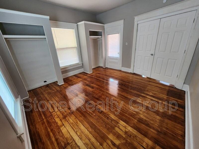 2412 N 13th 1/2 St - Photo 5 of 7