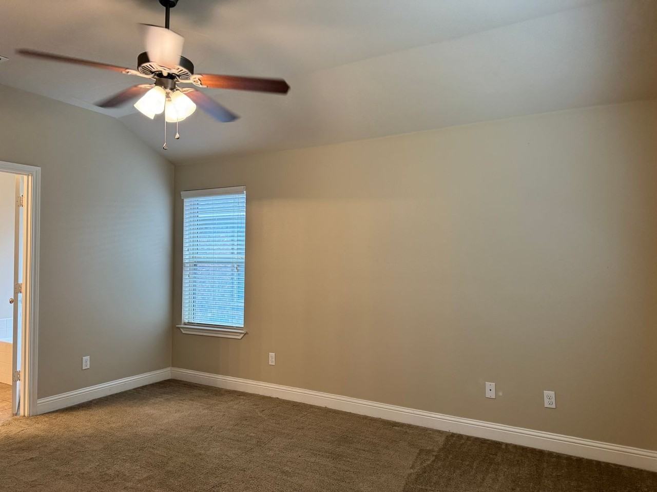 6020 Grace Ave - Photo 6 of 20