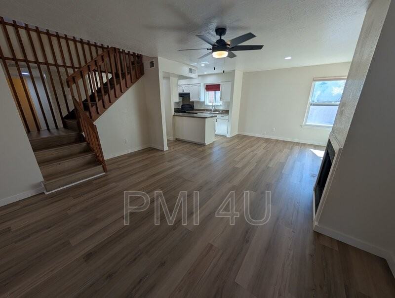 9336 Osuna Pl Ne - Photo 7 of 41