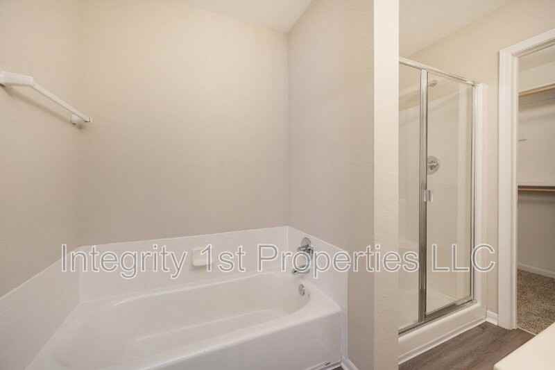 5942 Nw 91st St #5942 - Photo 6 of 13