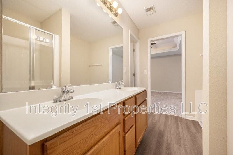 5942 Nw 91st St #5942 - Photo 7 of 13