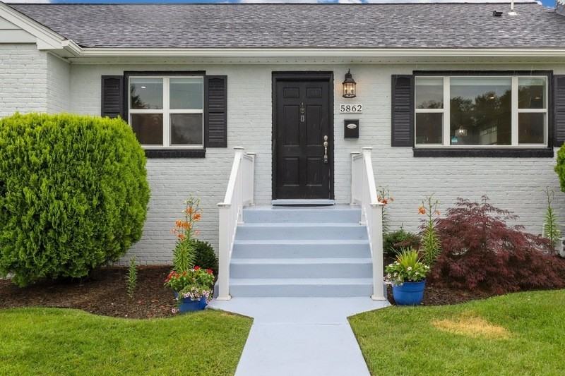 5862 1st St S - Photo 3 of 40