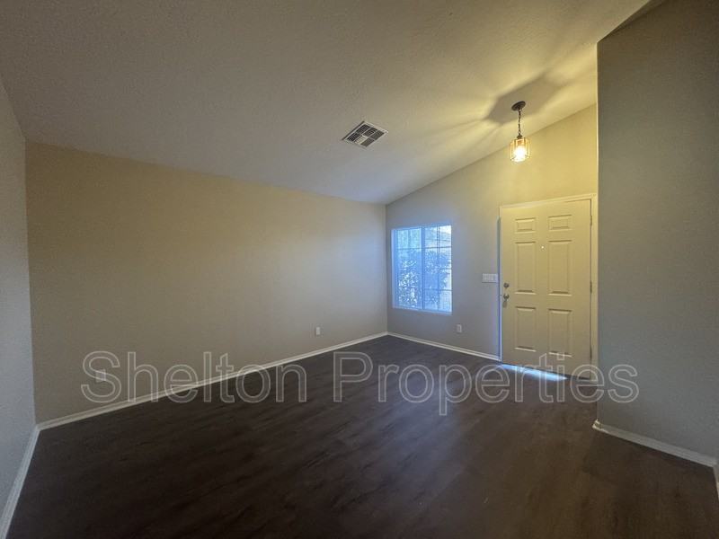 22661 W Mesquite Dr - Photo 6 of 14