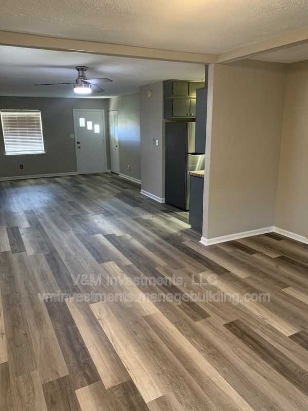 3837 Wem Dr - Photo 3 of 32