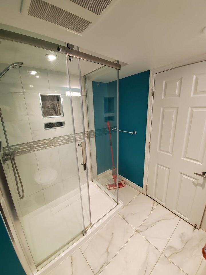 Dupont St & Spadina Rd - Photo 4 of 6