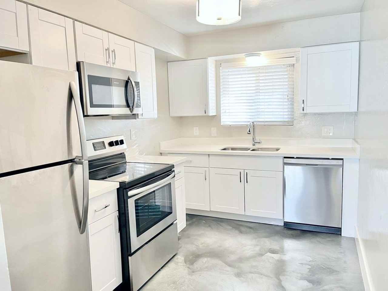 The Corridor Apartments - Photo 2 of 25