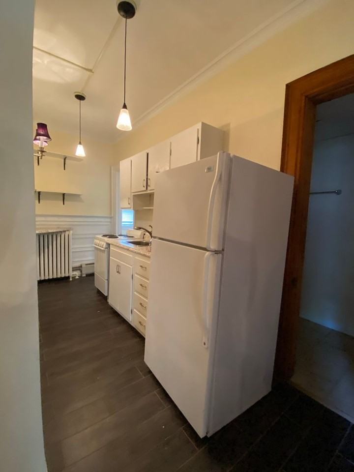 207 South Union St - Photo 2 of 18