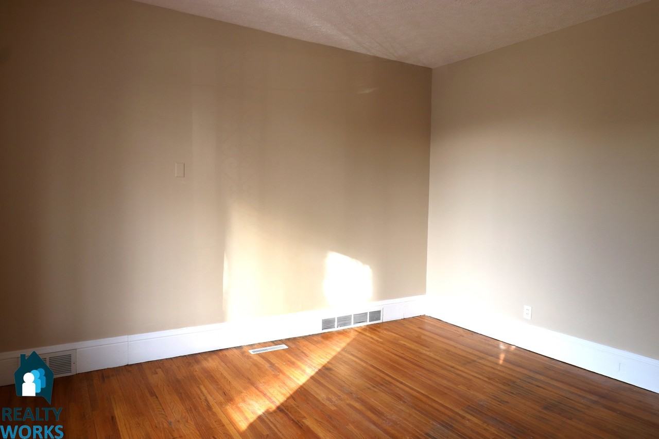 926 South 14th Street - Photo 3 of 18