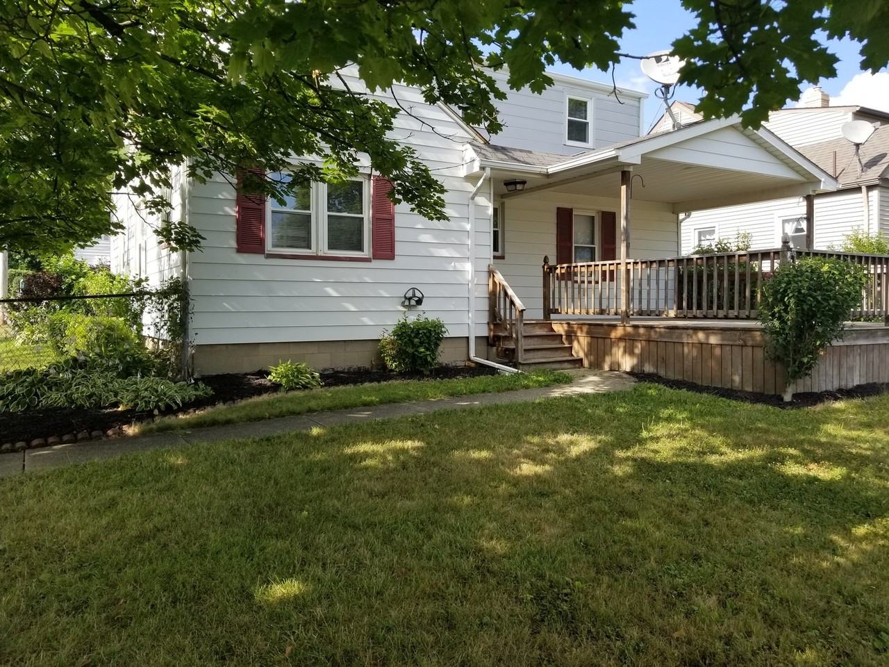 401 Joan Ave - Photo 2 of 25