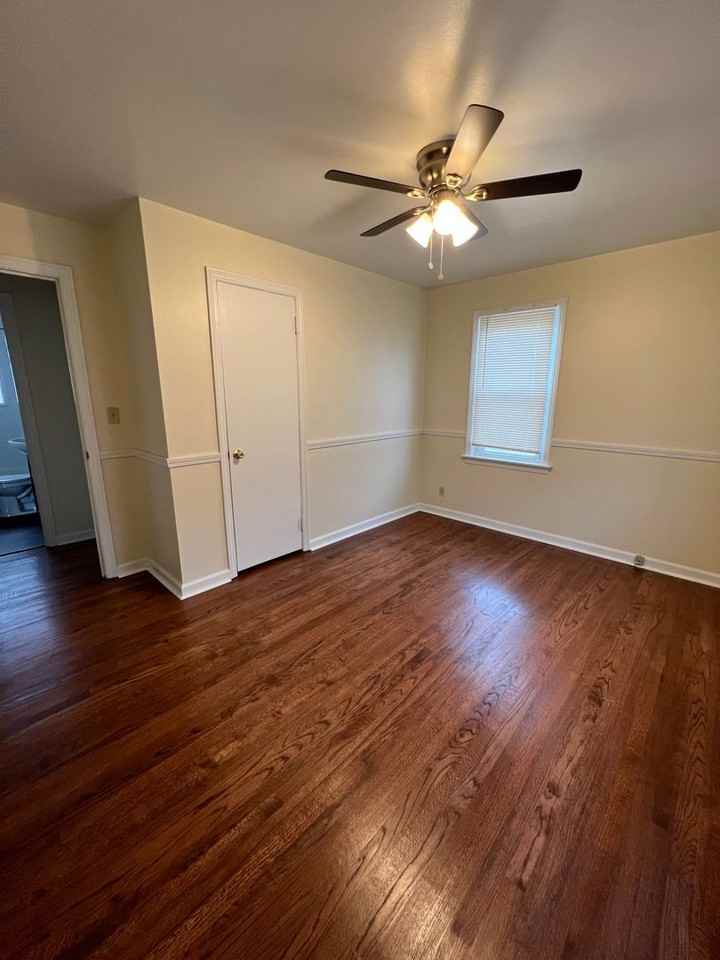 527 Hazel St - Photo 5 of 9