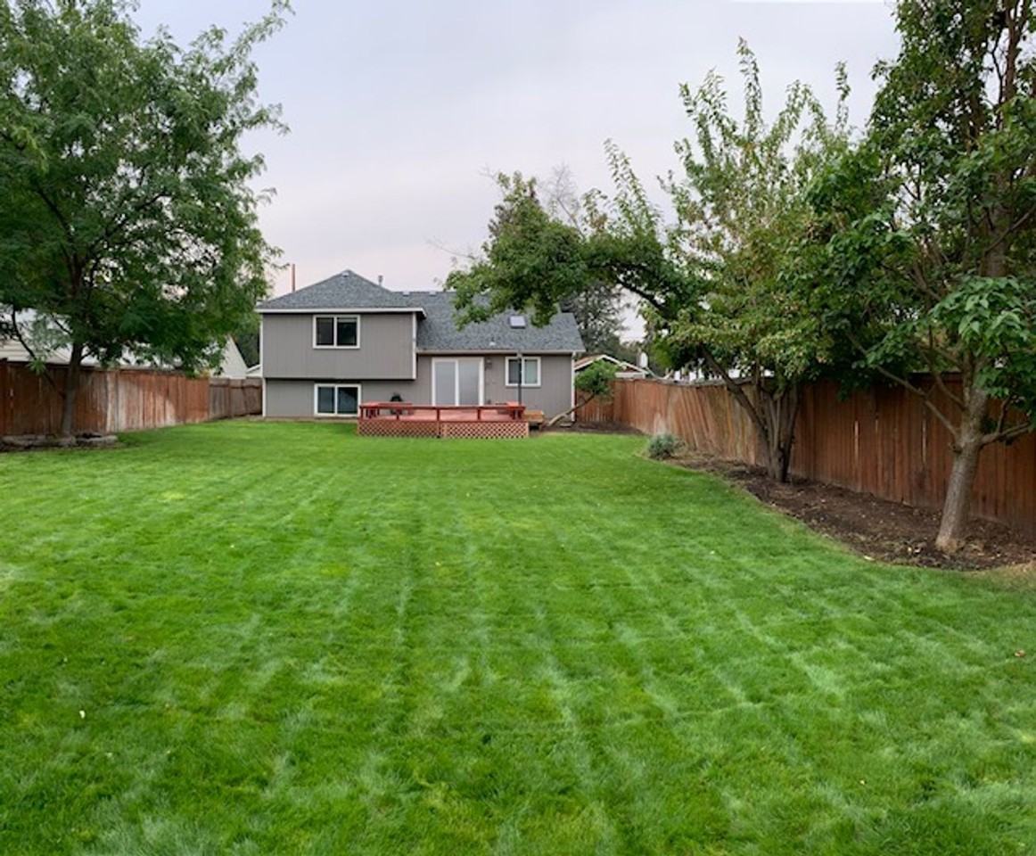 813 E 34th Ave - Photo 2 of 10
