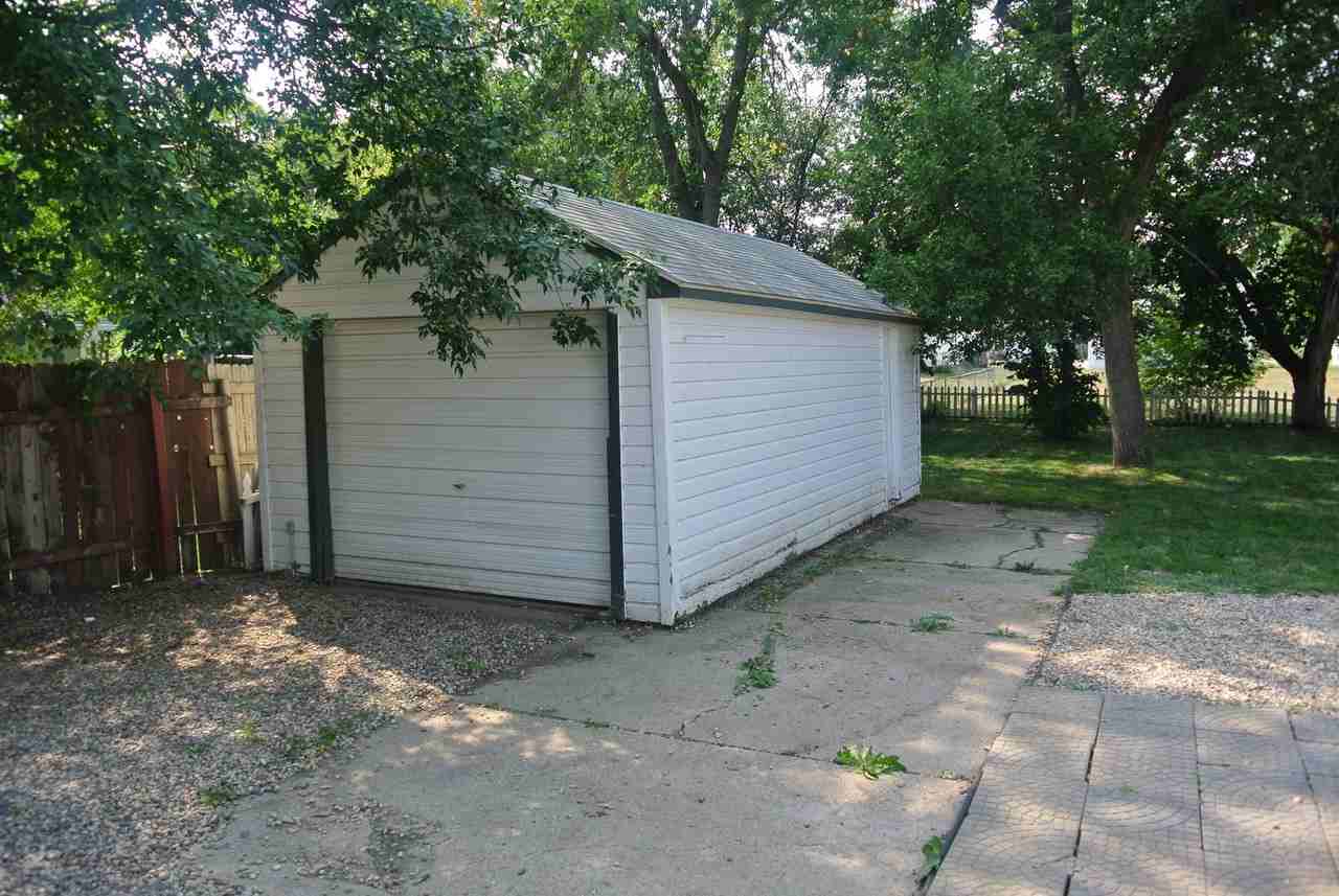 525 12th St Nw - Photo 3 of 15