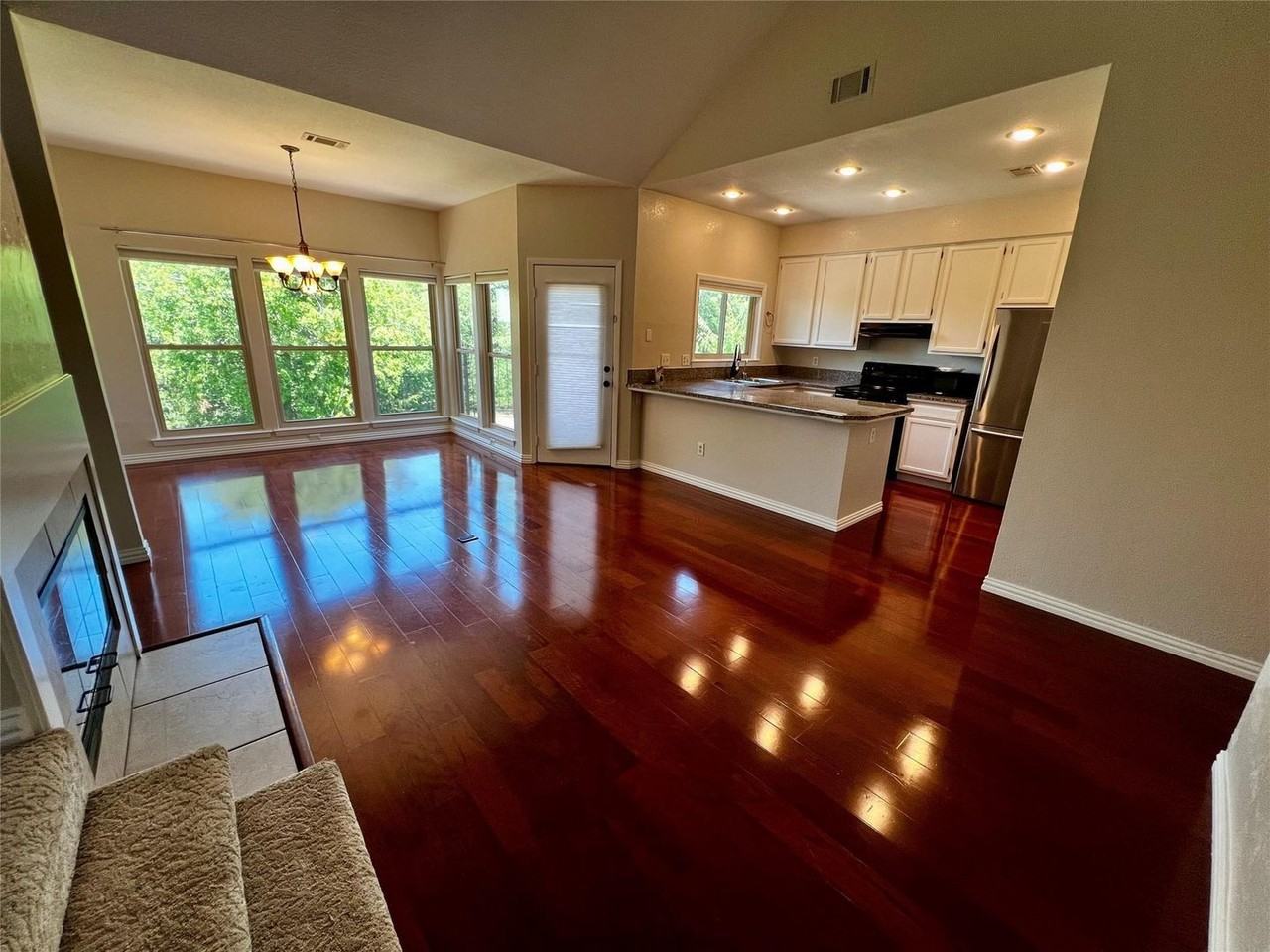 134 Summer Place Cir - Photo 3 of 12