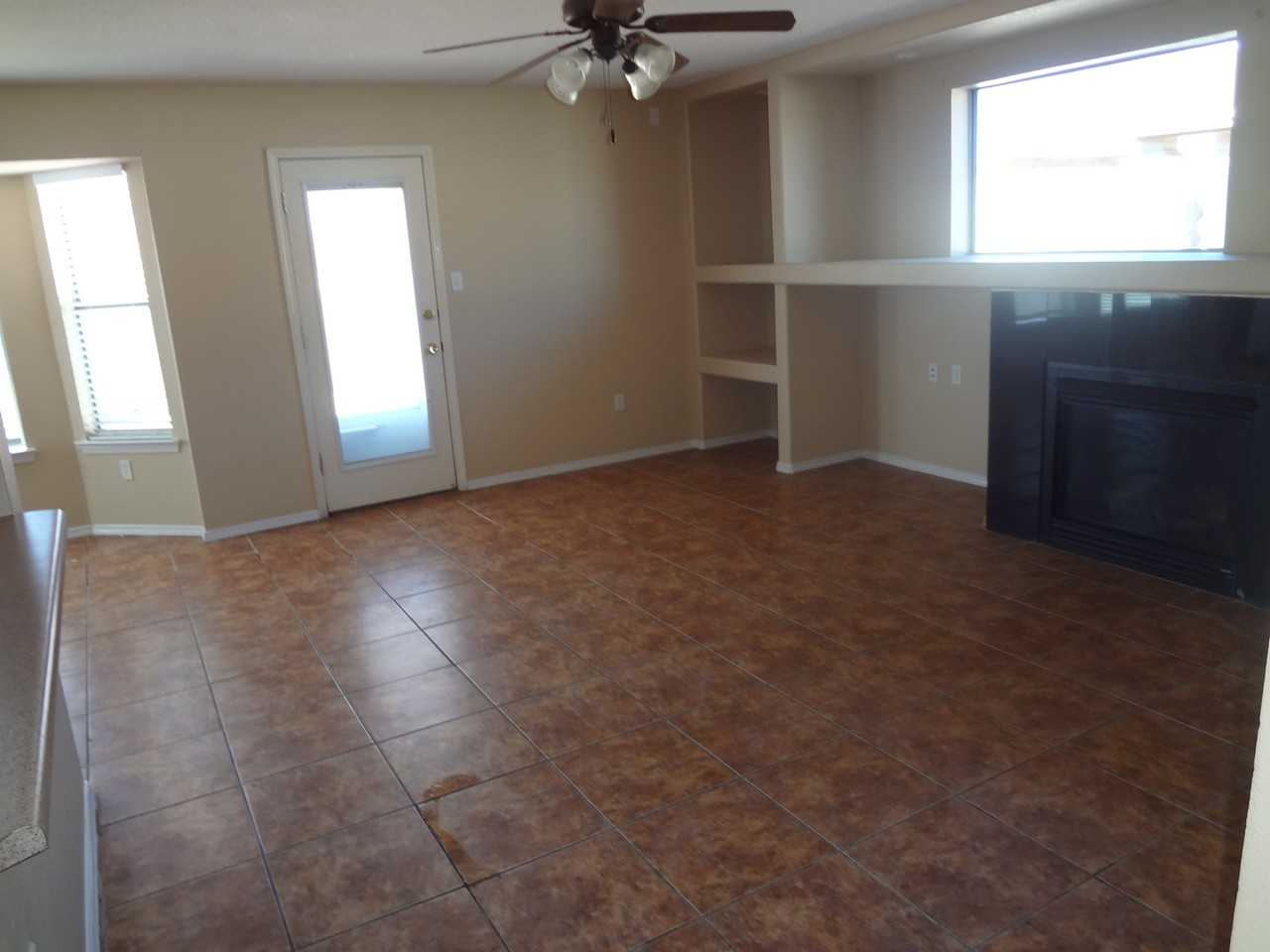 10043 Paloma Dr - Photo 3 of 33