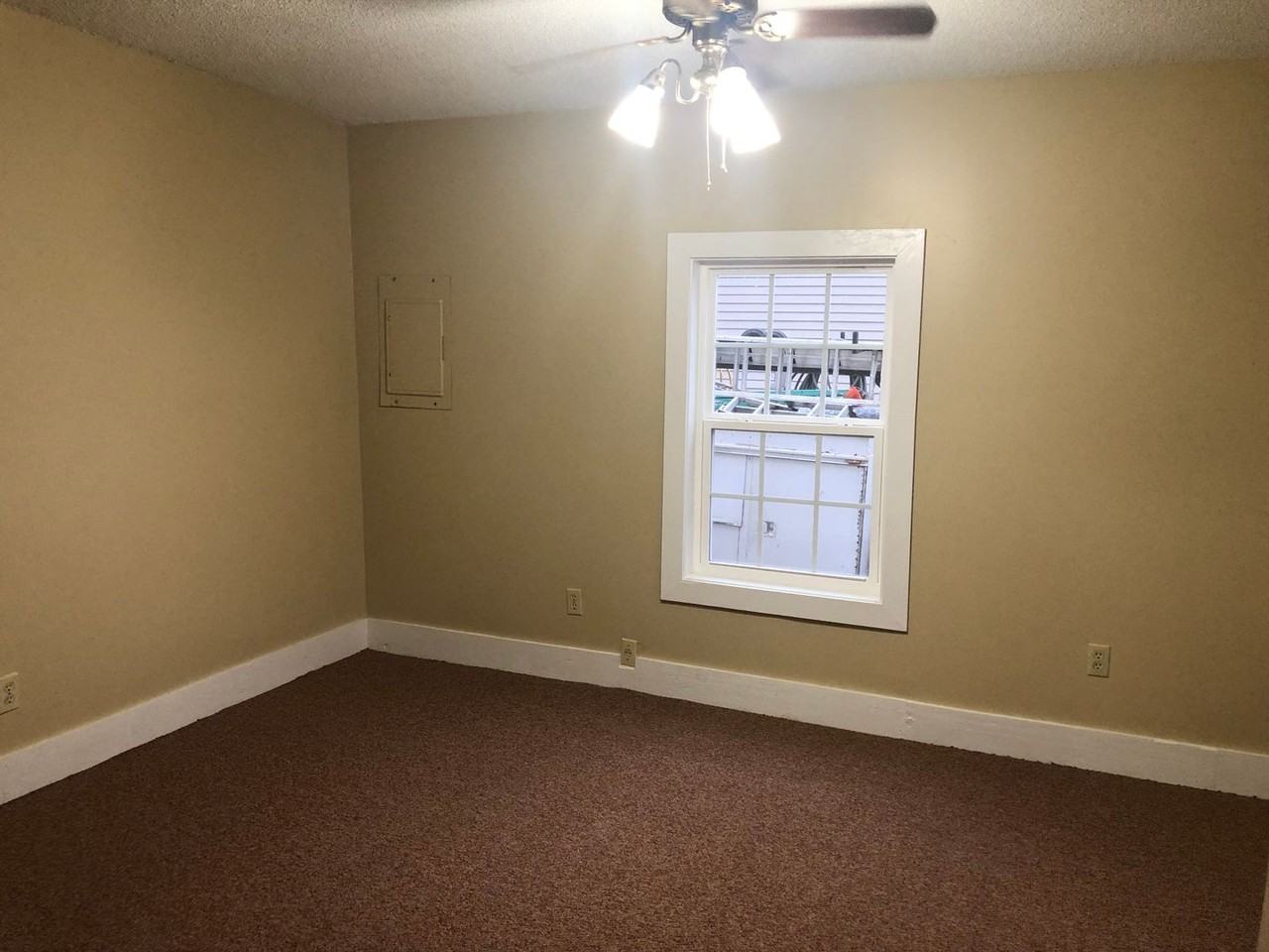 417 South Washington Avenue - Photo 4 of 10