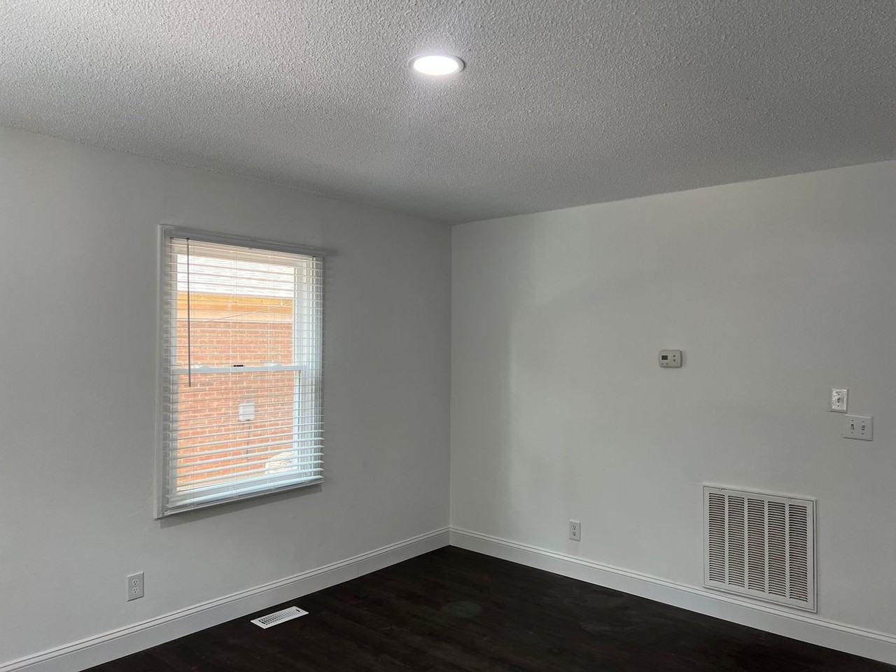 1800 Mcdonald St - Photo 3 of 13