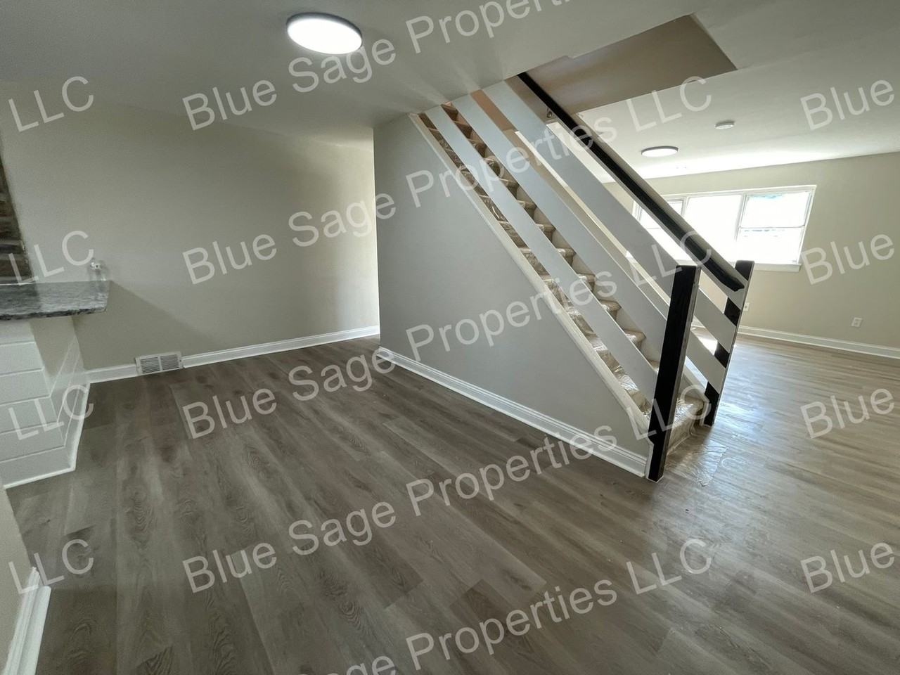 1431 Forrester Ave - Photo 3 of 19