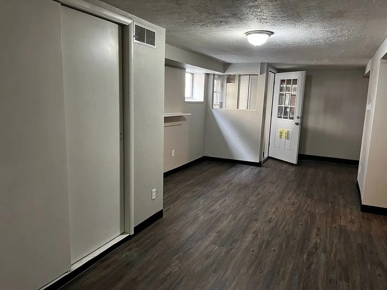 Regis Apartments - Photo 2 of 7