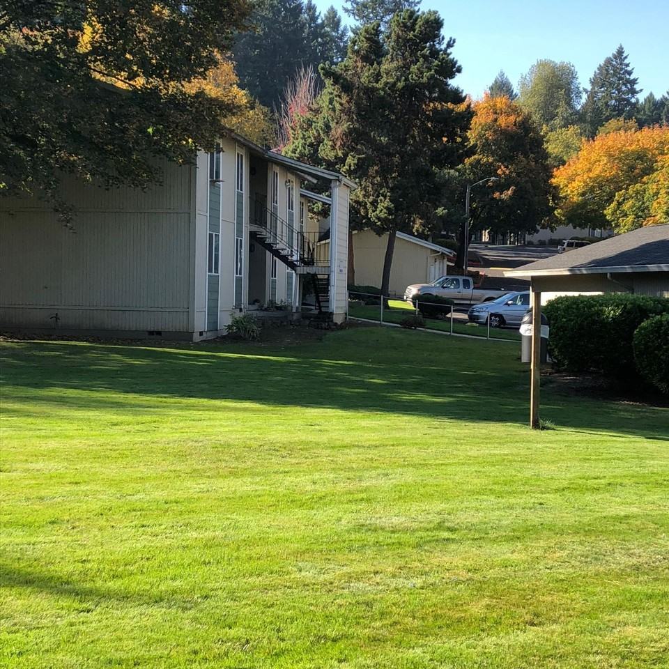 8748 North Columbia Boulevard - Photo 2 of 38