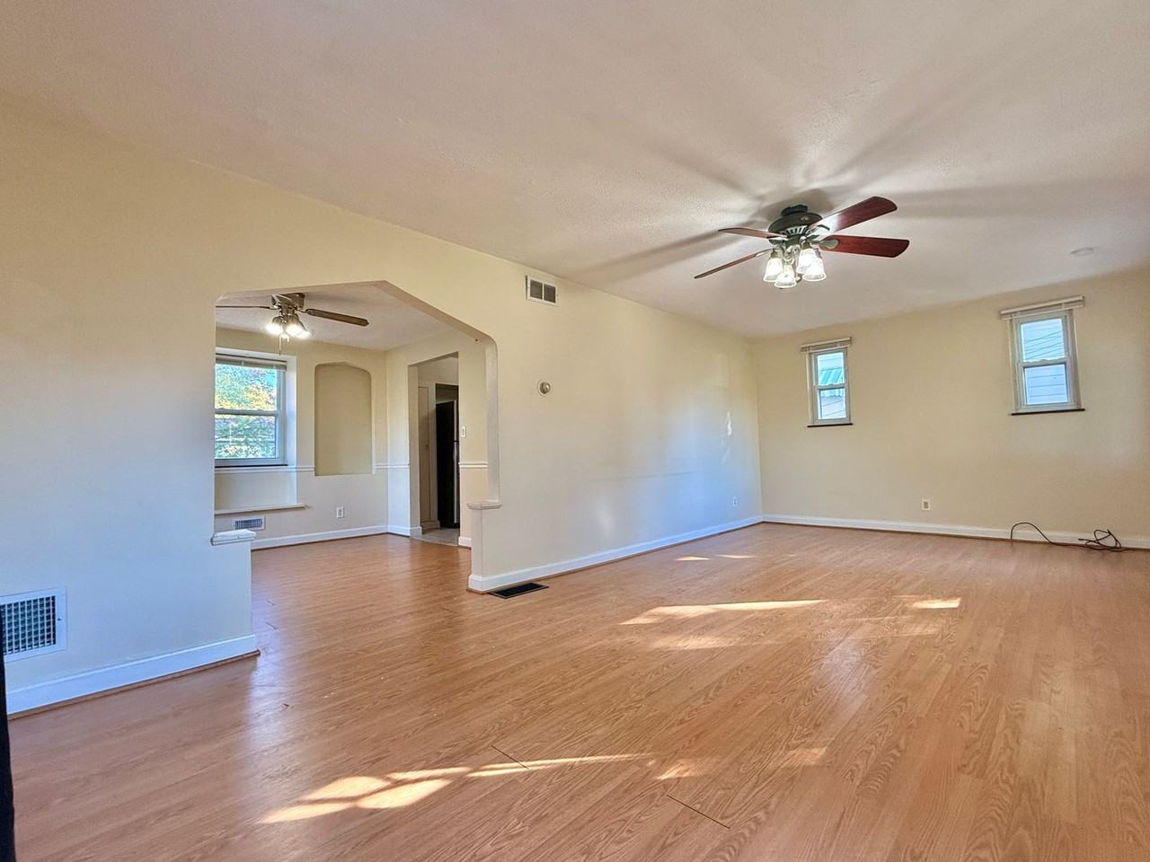 6212 Berauer Rd - Photo 3 of 13