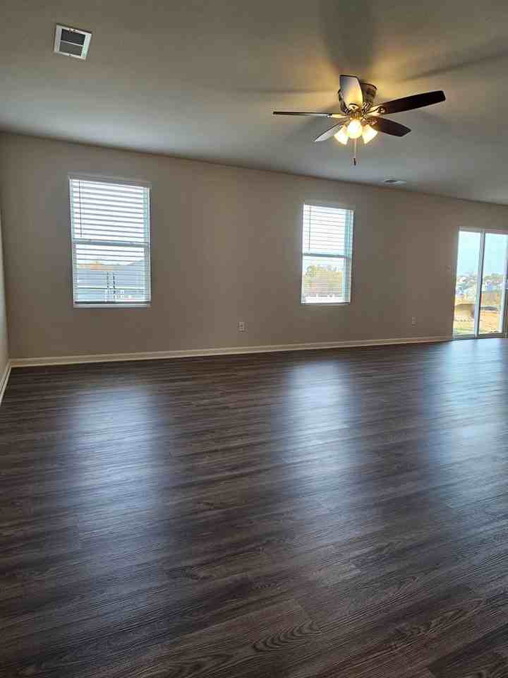 601 Ashwood Ave - Photo 2 of 42