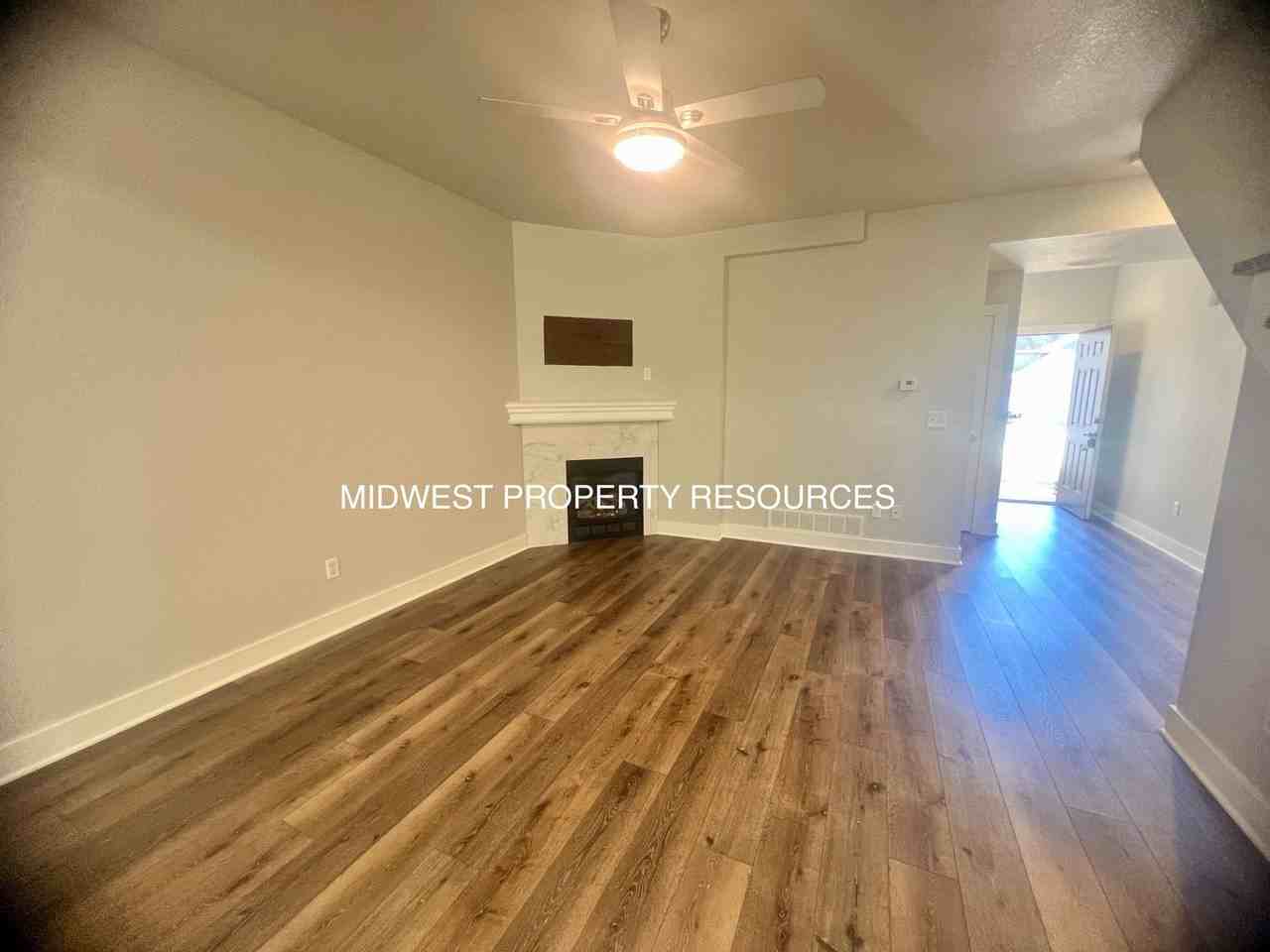 1013 Renee Lynde Dr Apt C - Photo 3 of 16