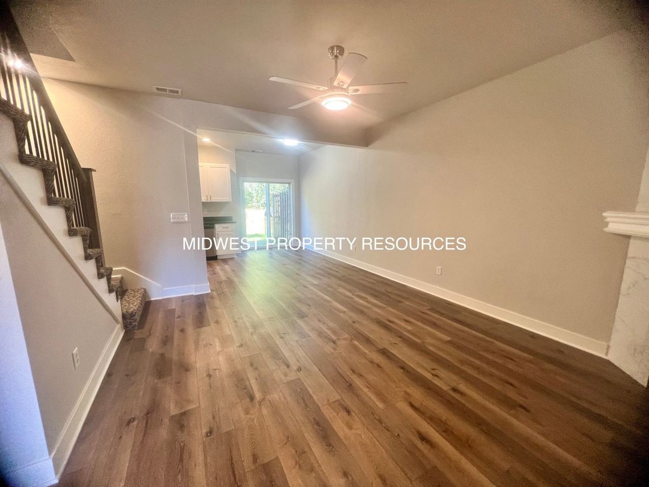 1013 Renee Lynde Dr Apt C - Photo 4 of 16