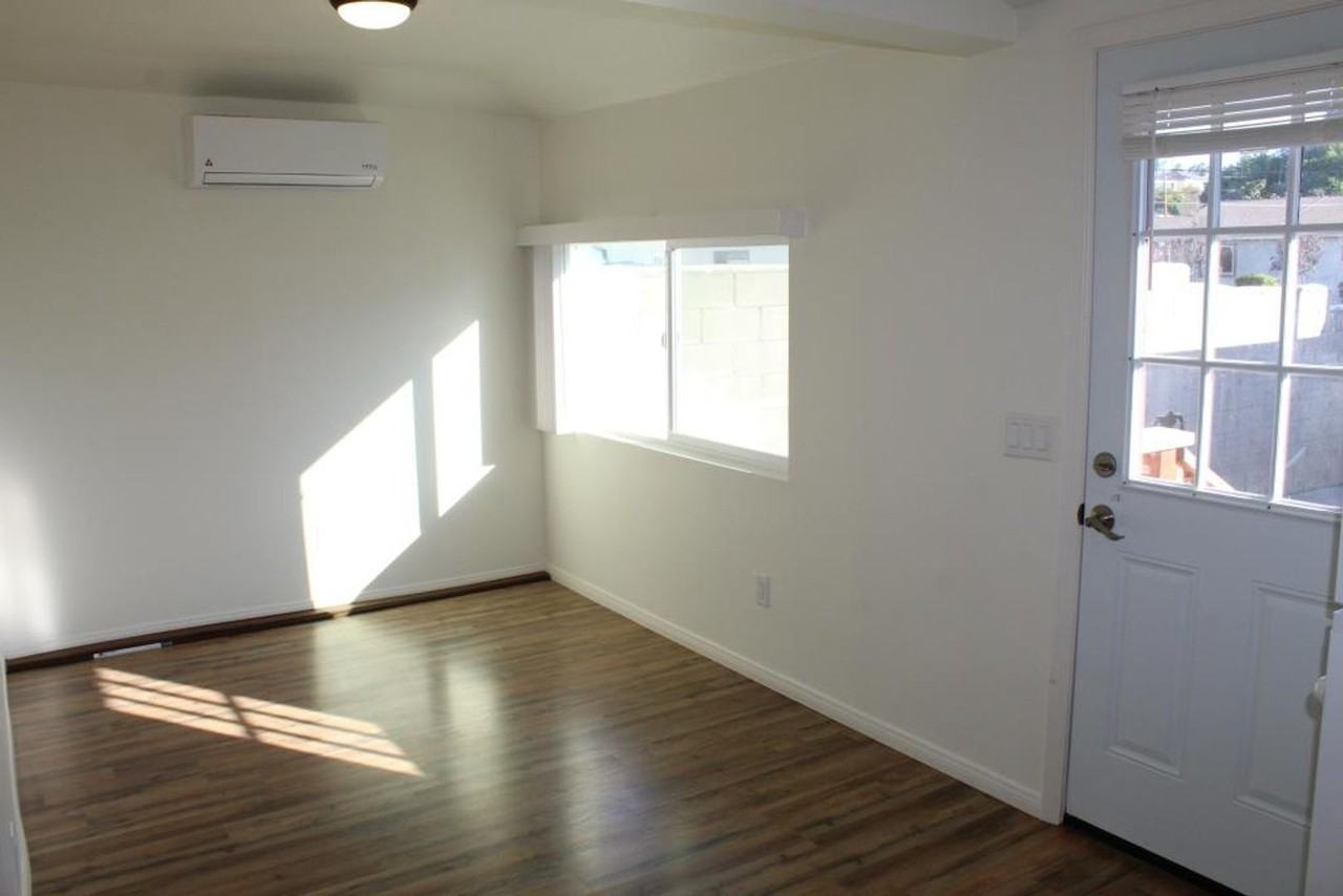 222 1/2 E California Ave - Photo 3 of 12